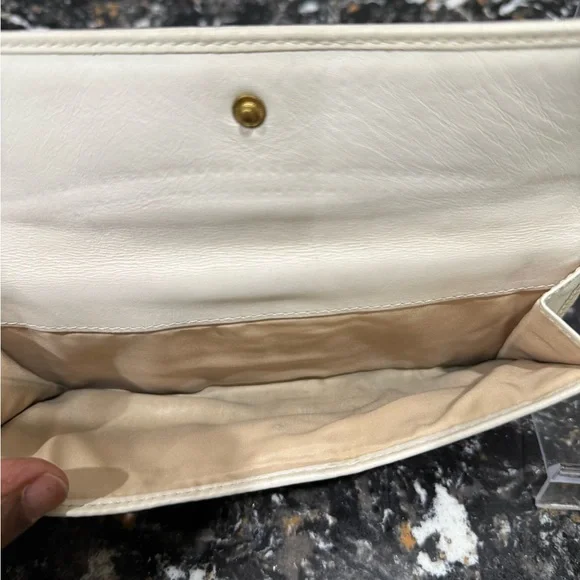 COACH Signature Wallet - Picture 3 of 9